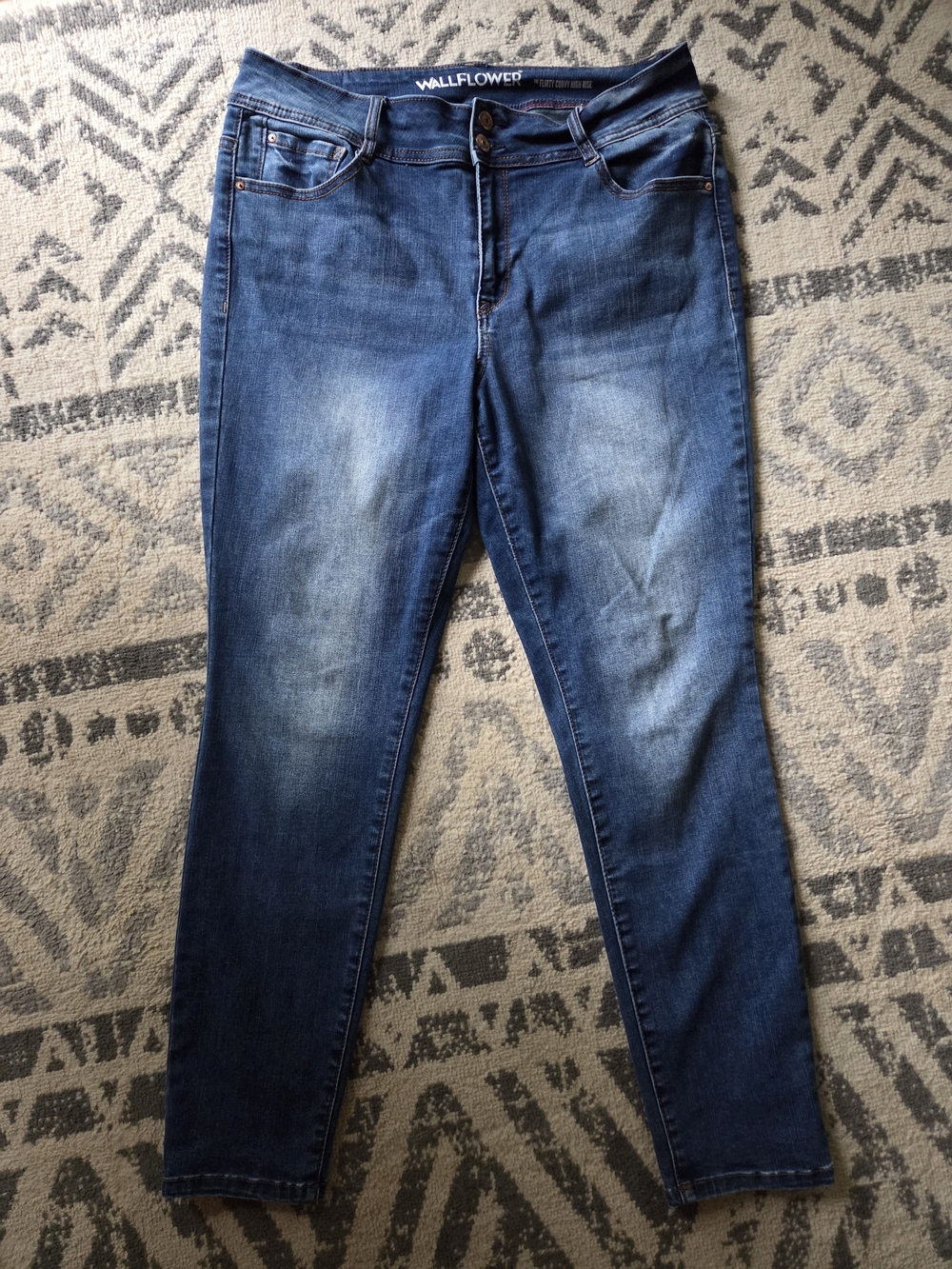 Wallflower Dark Blue Faded Flirty Curvy High Rise Skinny Jeans